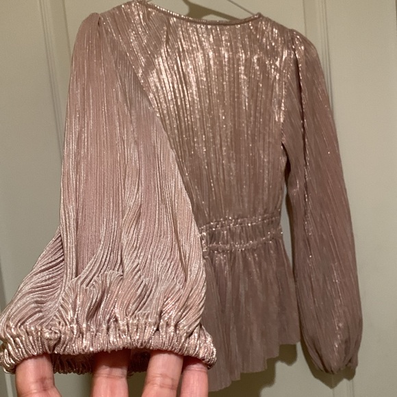 Abercrombie and Fitch Metallic Rose Gold Pleated Wrap Top Blouse Size Small used - Picture 3 of 15